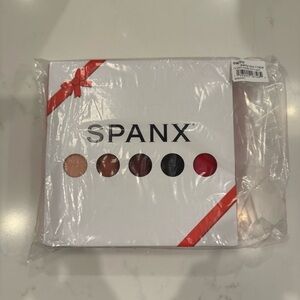 NWT : SPANXsmooth *5 Bikinis* Fit-To-You Bikini Holiday Box (5 colors)